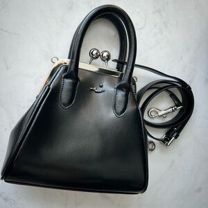 Black Leather Kiss-Lock Top Handle Crossbody Bag